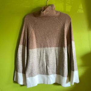 NWT Net.153 Color Block Long Sleeve Turtleneck Tunic Length Sweater Size M/L